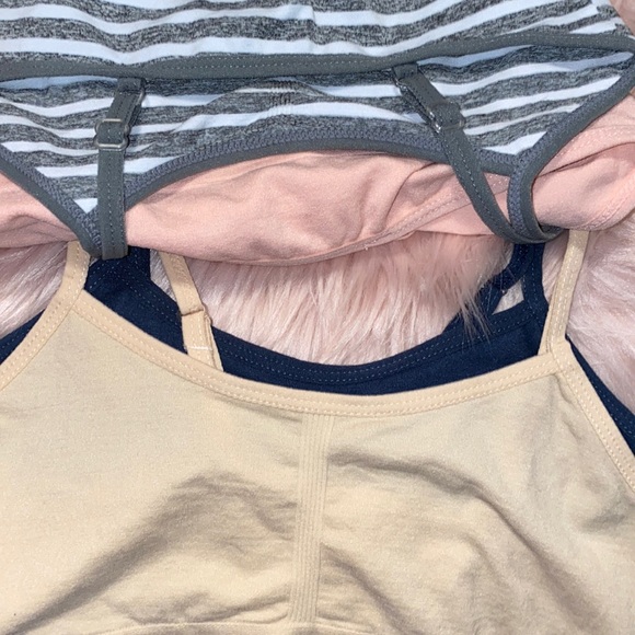 Training bras - Picture 2 of 2